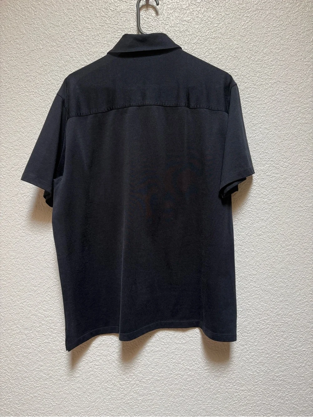 Banana Republic Men’s Black Short-Sleeve Button Shirt Large